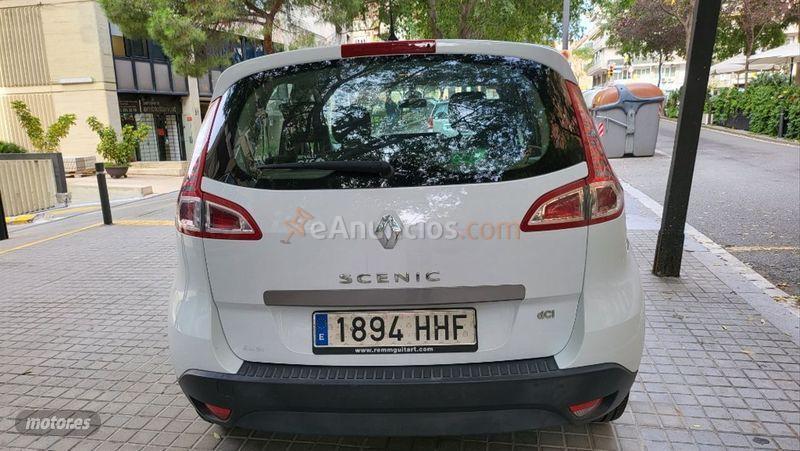 Renault Scenic Dynamique dCi 110 auto EDC de 2011 con 179.000 Km por 4.999 EUR. en Barcelona