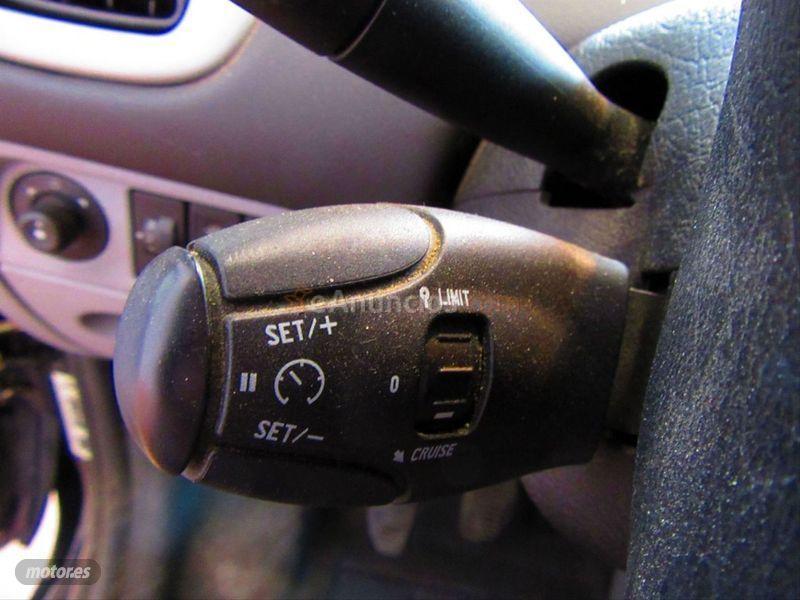 Citroen Xsara Picasso 1.6 16v HDI SX Top de 2006 con 213.361 Km por 1.790 EUR. en Toledo