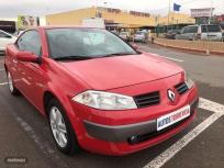 Renault Megane COUPECABR. CONFORT DYNAMIQUE 2.0 16v de 2005 con 119.000 Km por 5.550 EUR. en Alicante