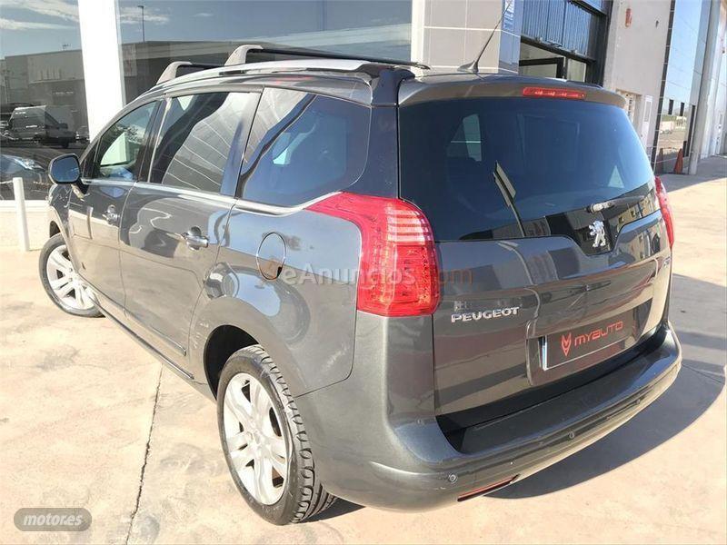 Peugeot 5008 Reference 7 Pl. 1.6 HDI 112 FAP de 2012 con 137.000 Km por 12.900 EUR. en Castellon