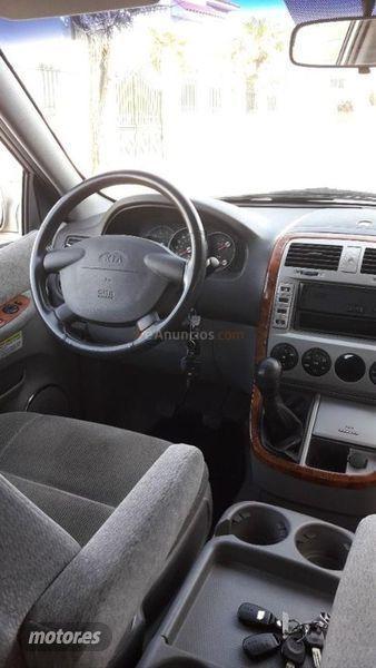 Kia Carnival 2.9 CRDi LX de 2003 con 175.000 Km por 2.200 EUR. en Madrid