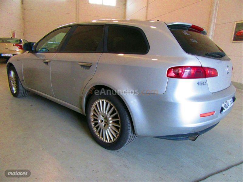 Alfa Romeo 159 2.4 JTD Distinctive Sportwagon de 2006 con 221.245 Km por 2.450 EUR. en Madrid