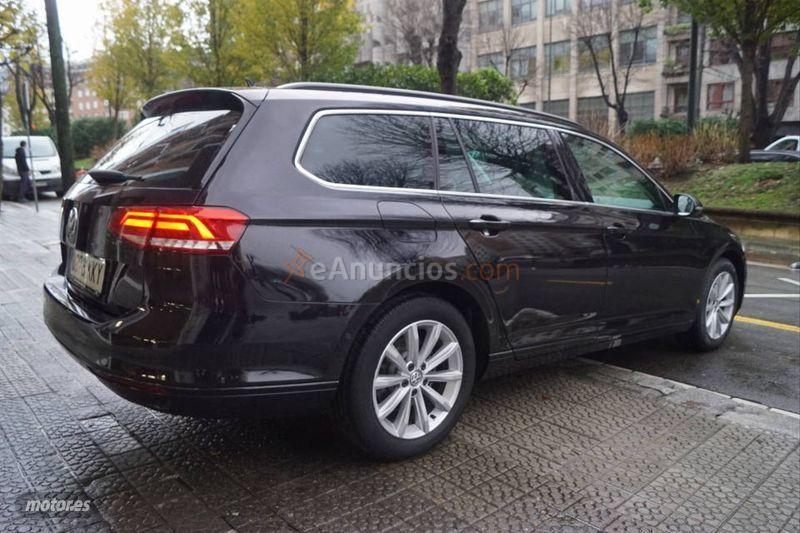 Volkswagen Passat Advance 2.0 TDI 110kW150CV DSG Variant de 2018 con 98.000 Km por 23.600 EUR. en Vizcaya
