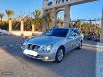 Mercedes Clase C C 270 CDI CLASSIC de 2002 con 582.000 Km por 3.900 EUR. en Murcia