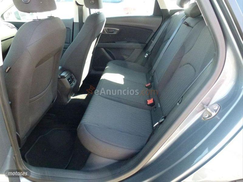 Seat Leon ST 1.6 TDI 110cv StSp Style de 2015 con 120.000 Km por 10.499 EUR. en Madrid