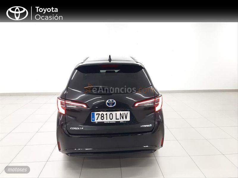 Toyota Corolla 1.8 125H ACTIVE TECH ECVT TOU SPORT de 2021 con 18.229 Km por 22.490 EUR. en Madrid