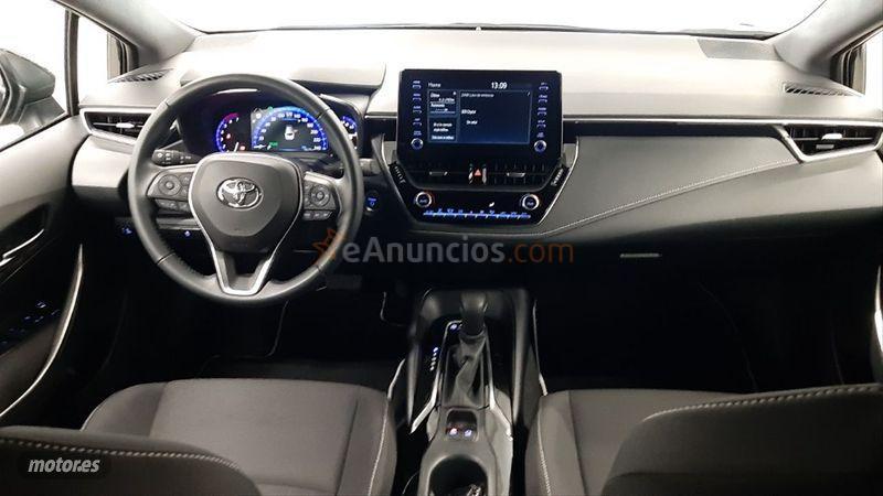Toyota Corolla 1.8 125H ACTIVE TECH ECVT TOU SPORT de 2021 con 18.229 Km por 22.490 EUR. en Madrid