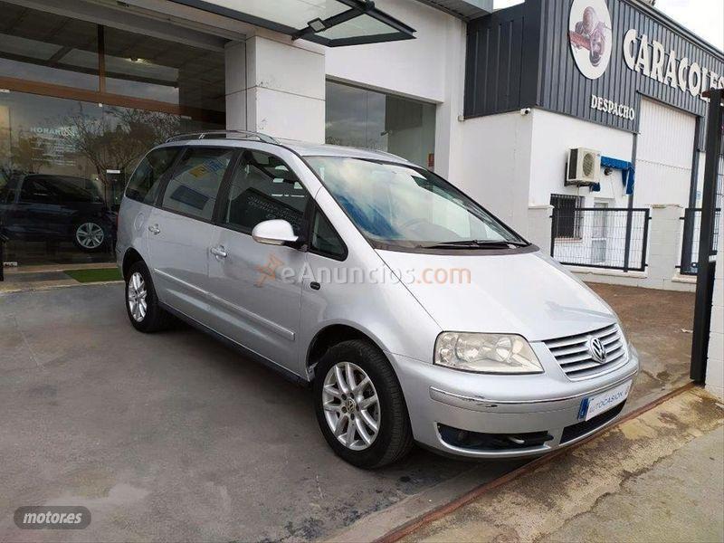Volkswagen Sharan 2.0 TDI Advance de 2006 con 176.467 Km por 7.900 EUR. en Sevilla