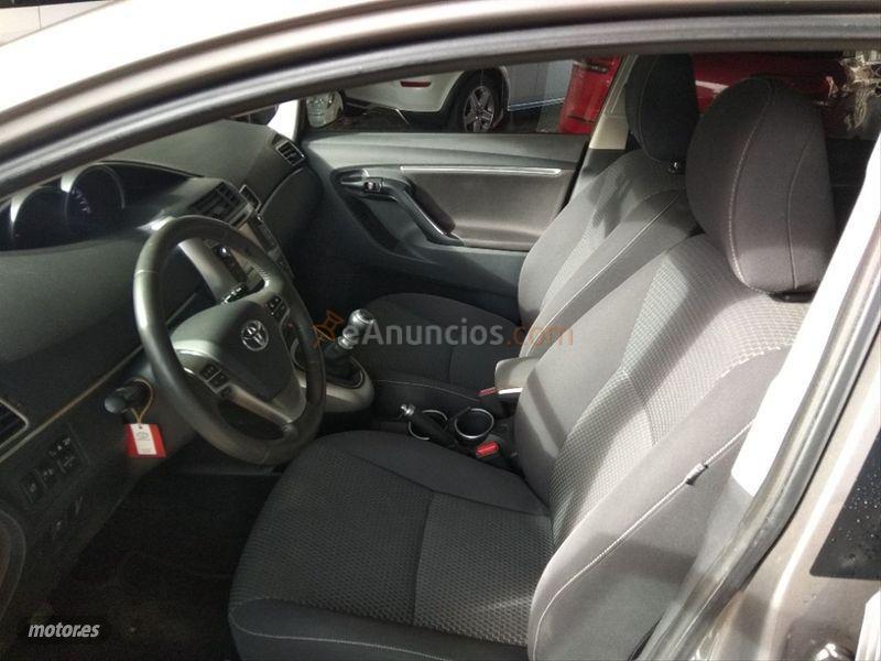 Toyota Verso 130 Advance 7pl. de 2015 con 44.000 Km por 14.990 EUR. en Barcelona