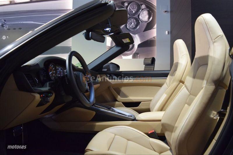 Porsche 911 Carrera 4S Cabriolet de 2021 con 4.721 Km por 183.900 EUR. en Barcelona
