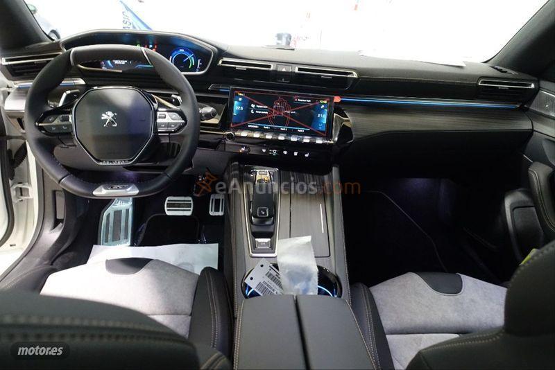 Peugeot 508 Hybrid SW GT Pack HYBRID 225 eEAT8 de 2021 con 9.500 Km por 42.500 EUR. en Salamanca