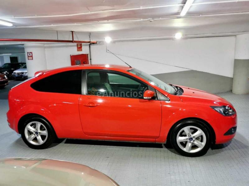 Ford Focus 1.6 Trend 100cv. Impecable Como nuevo. 