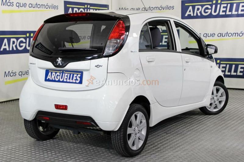 Peugeot iOn Eléctrico 