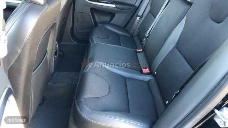 Volvo XC 60 2.0 D3 MOMENTUM 150 5P de 2017 con 99.183 Km por 26.500 EUR. en Cordoba