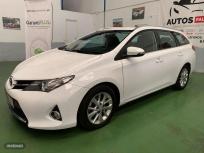 Toyota Auris 120D Active Touring Sports de 2014 con 199.342 Km por 7.699 EUR. en Sevilla