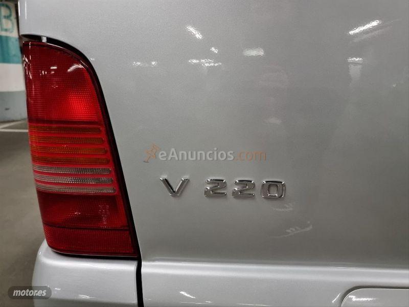 Mercedes Clase V V 220 CDI AMBIENTE de 2002 con 248.000 Km por 7.999 EUR. en Madrid