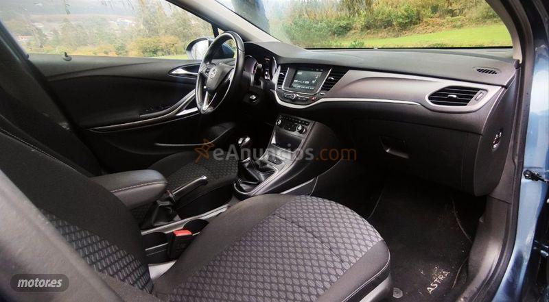 Opel Astra 1.6 CDTi 81kW 110CV Business  ST de 2017 con 155.700 Km por 10.990 EUR. en La Coruna