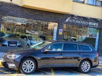 Volkswagen Passat Variant 2.0 TDI 150cv Advance BMT DSG de 2014 con 143.000 Km por 17.800 EUR. en Navarra