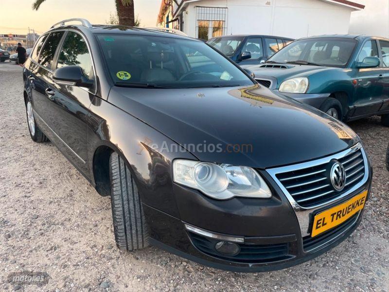Volkswagen Passat Variant 2.0 TDI 140cv Highline de 2007 con 352.000 Km por 3.600 EUR. en Sevilla