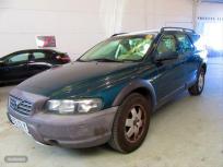 Volvo XC 70 2.4 D5 de 2003 con 267.159 Km por 2.450 EUR. en Toledo