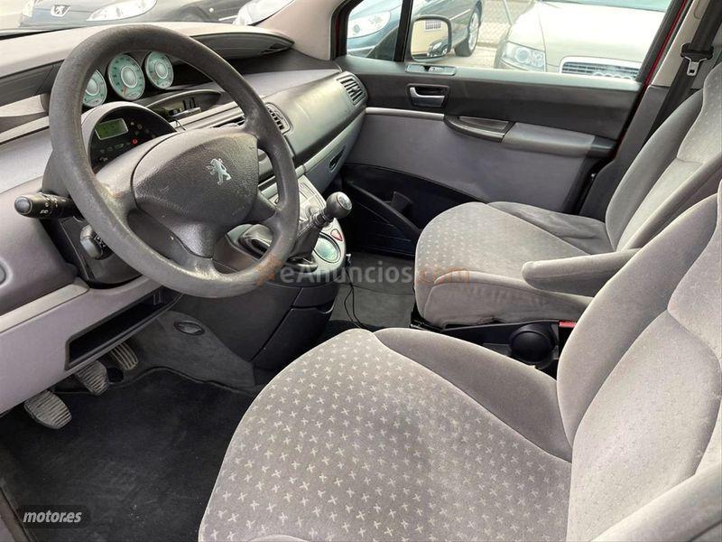 Peugeot 807 ST 2.0 HDI de 2005 con 181.187 Km por 3.499 EUR. en Madrid