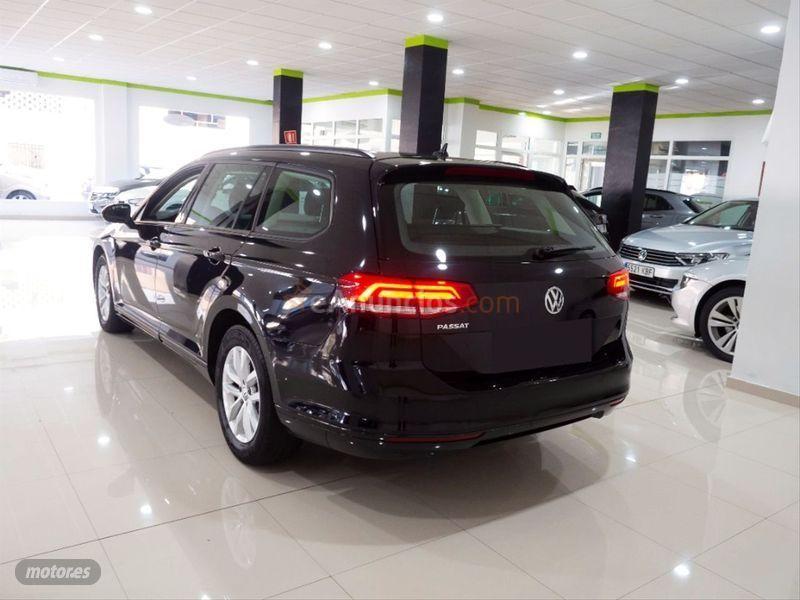 Volkswagen Passat Edition 2.0 TDI 110kW 150CV Variant de 2018 con 129.982 Km por 18.000 EUR. en Badajoz