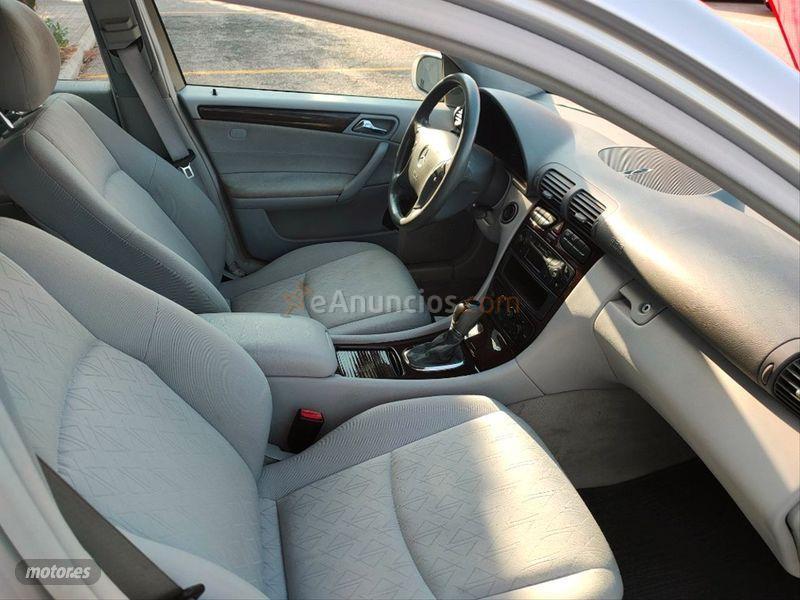 Mercedes Clase C C 320 4MATIC ELEGANCE AUTO de 2003 con 120.999 Km por 4.390 EUR. en Castellon