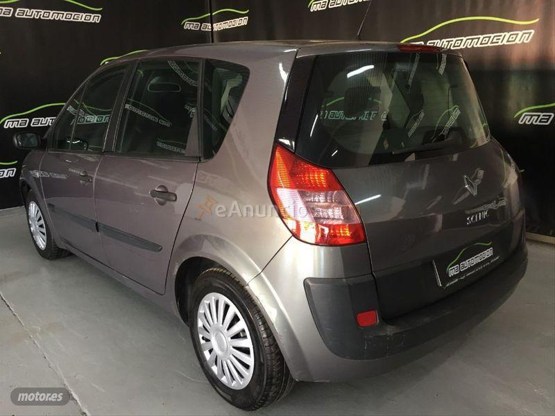 Renault Scenic CONFORT AUTHENTIQUE 1.5DCI100 de 2004 con 170.000 Km por 3.900 EUR. en Valencia