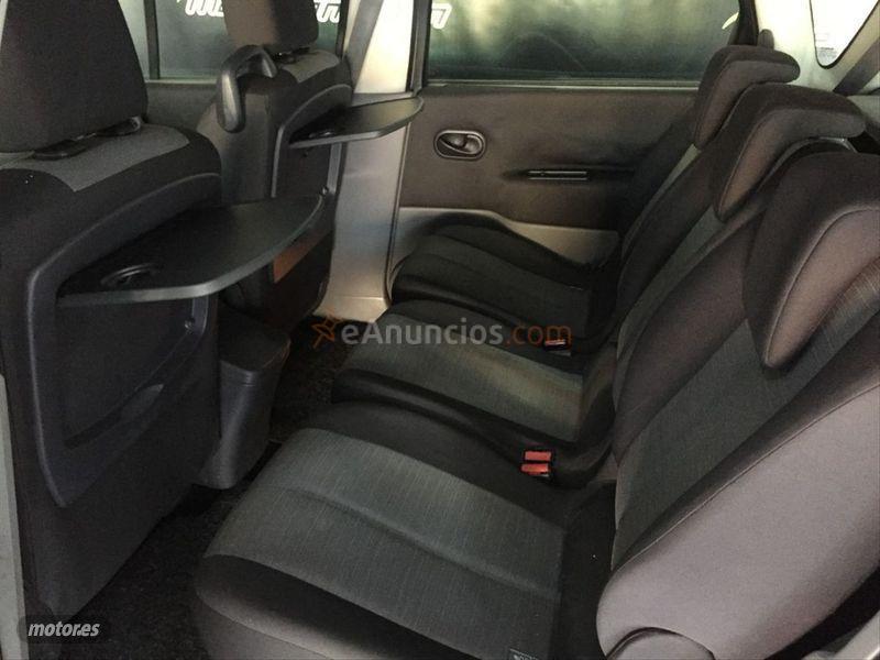 Renault Scenic CONFORT AUTHENTIQUE 1.5DCI100 de 2004 con 170.000 Km por 3.900 EUR. en Valencia