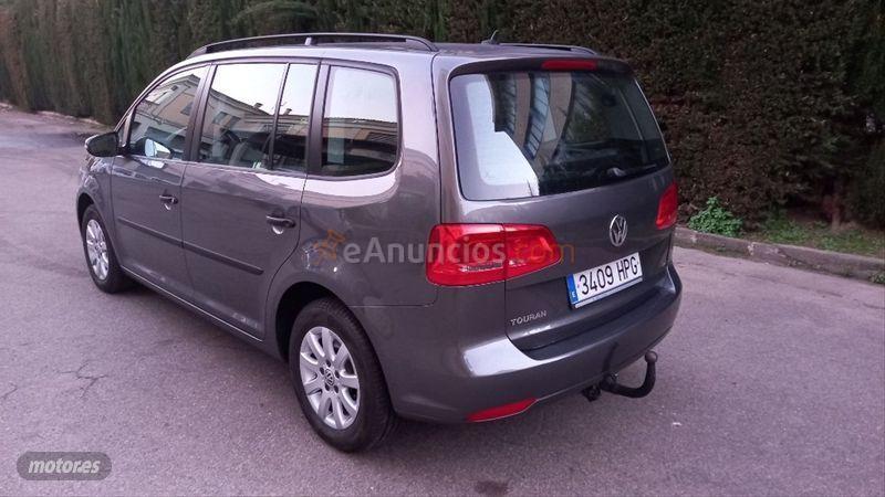 Volkswagen Touran 1.6 TDI 105cv DSG Advance de 2013 con 128.000 Km por 13.500 EUR. en Barcelona