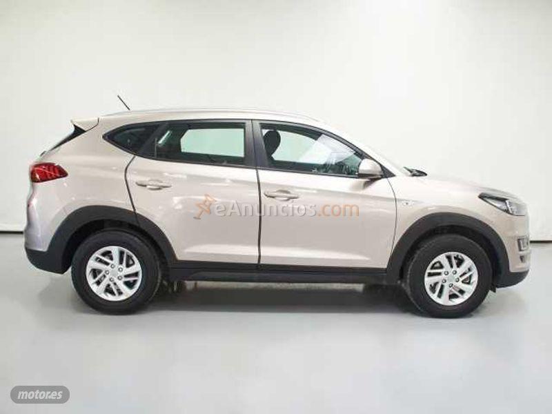 Hyundai Tucson 1.6 GDI BD Essence 4x2 de 2018 con 22.800 Km por 18.100 EUR. en Cadiz