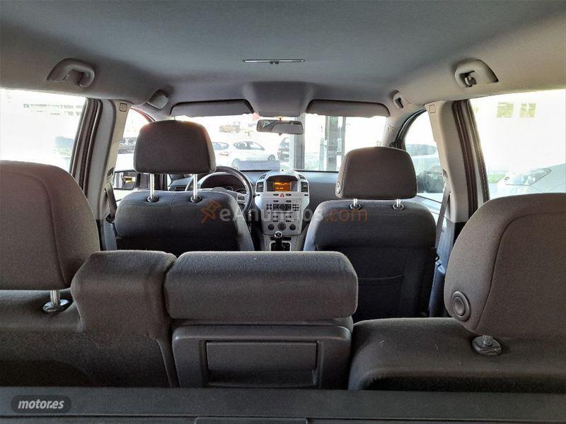 Opel Zafira 1.9 CDTi 120 CV Energy de 2009 con 295.000 Km por 4.900 EUR. en Girona