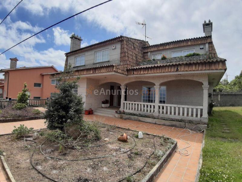 Casa-Chalet en Venta en Nigran Pontevedra