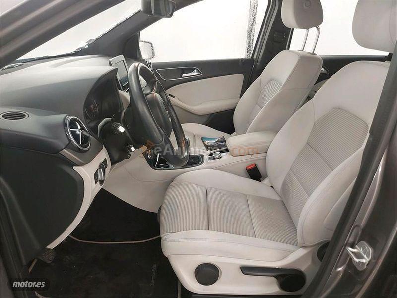 Mercedes Clase B B 180 d de 2017 con 145.000 Km por 18.990 EUR. en La Coruna