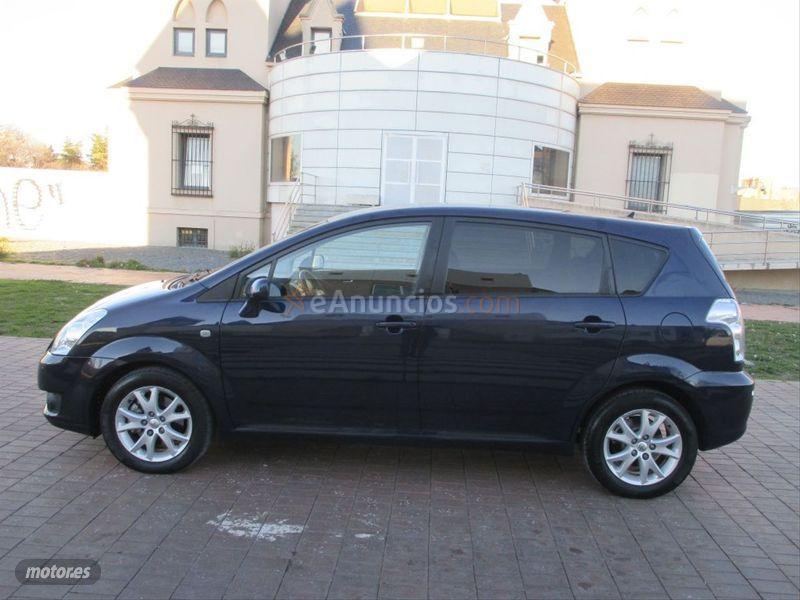 Toyota Corolla Verso 1.8 VVTi Luna de 2009 con 198.000 Km por 4.990 EUR. en Madrid