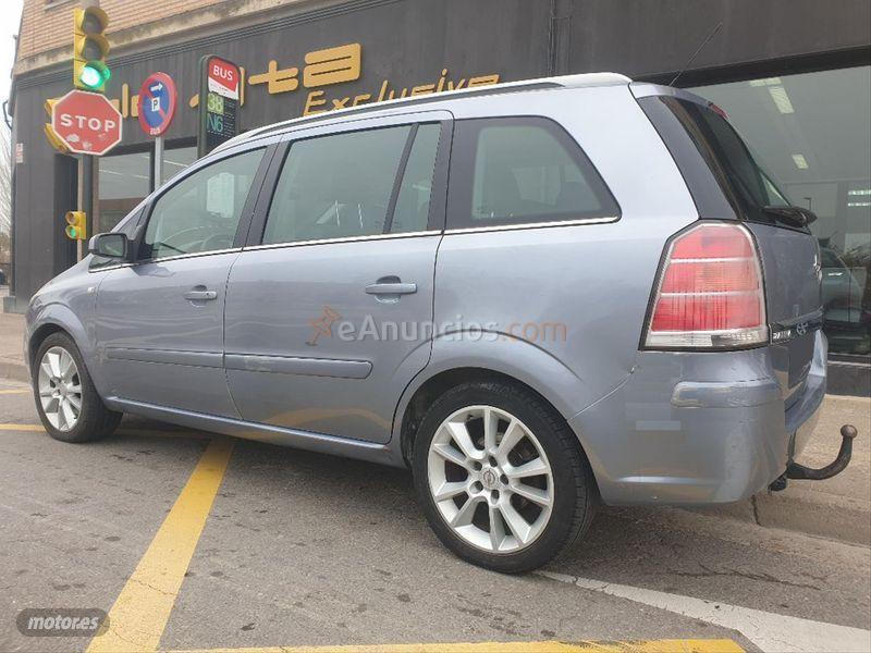 Opel Zafira Cosmo 1.9 CDTi 16v de 2006 con 350.000 Km por 2.600 EUR. en Zaragoza