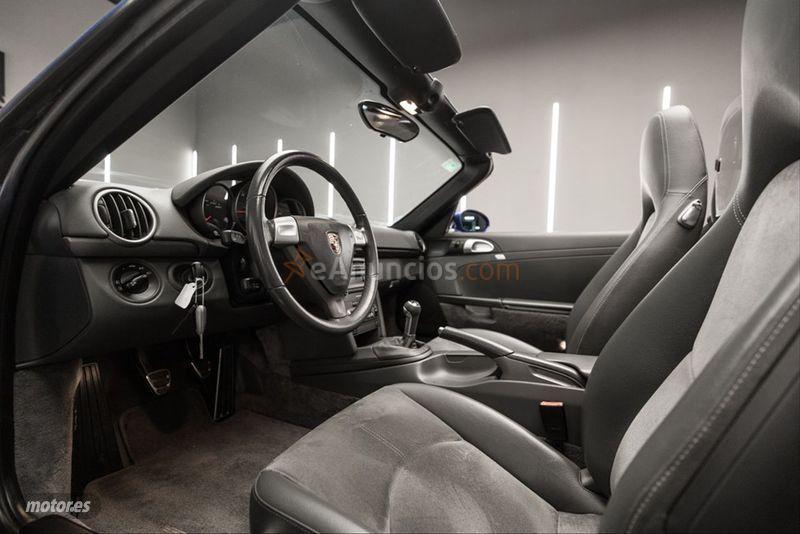 Porsche Boxster 2.7 de 2007 con 104.500 Km por 27.999 EUR. en Alicante