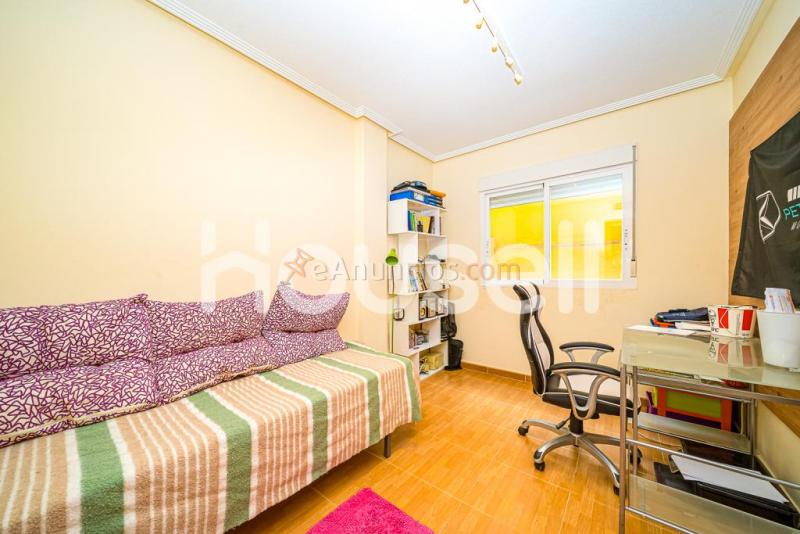 Casa pareada en venta de 250 m en Calle Dinamarca, 03350 Cox (Alacant)