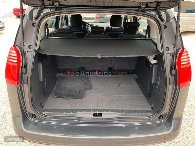 Peugeot 5008 Confort 1.6 HDI 110 FAP de 2010 con 182.000 Km por 6.000 EUR. en Alicante