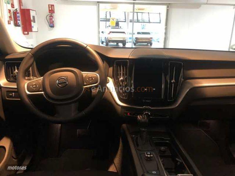 Volvo XC 60 XC60 D4 AWD Momentum Automatico de 2018 con 70.000 Km por 37.900 EUR. en Madrid