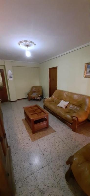 Piso exterior 4 habitaciones ascensor