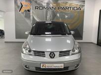 Renault Espace 2.2 dCi de 2005 con 215.000 Km por 5.500 EUR. en Sevilla