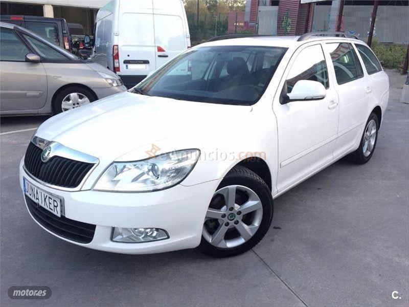 Skoda Octavia Combi 1.6 TDI CR 105cv Ambition de 2013 con 258.000 Km por 6.490 EUR. en Vizcaya