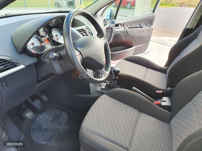 Peugeot 207 SW Sport 1.6 HDI 90 de 2010 con 152.000 Km por 5.900 EUR. en La Coruna