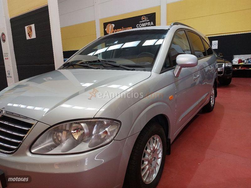 Ssangyong Rodius 270Xdi Premium de 2012 con 28.000 Km por 13.490 EUR. en Madrid