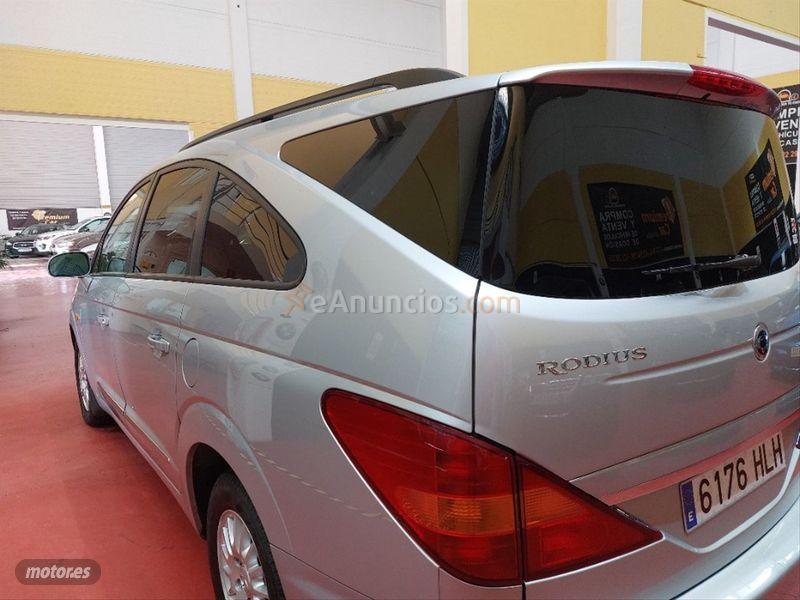 Ssangyong Rodius 270Xdi Premium de 2012 con 28.000 Km por 13.490 EUR. en Madrid