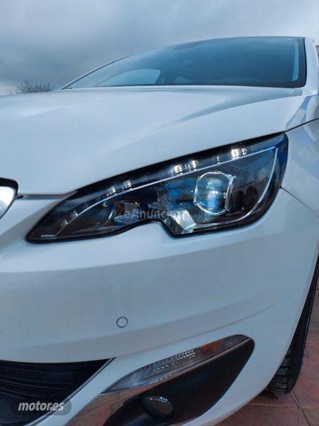 Peugeot 308 SW Allure 2.0 BlueHDi 150 de 2016 con 179.669 Km por 10.990 EUR. en Badajoz