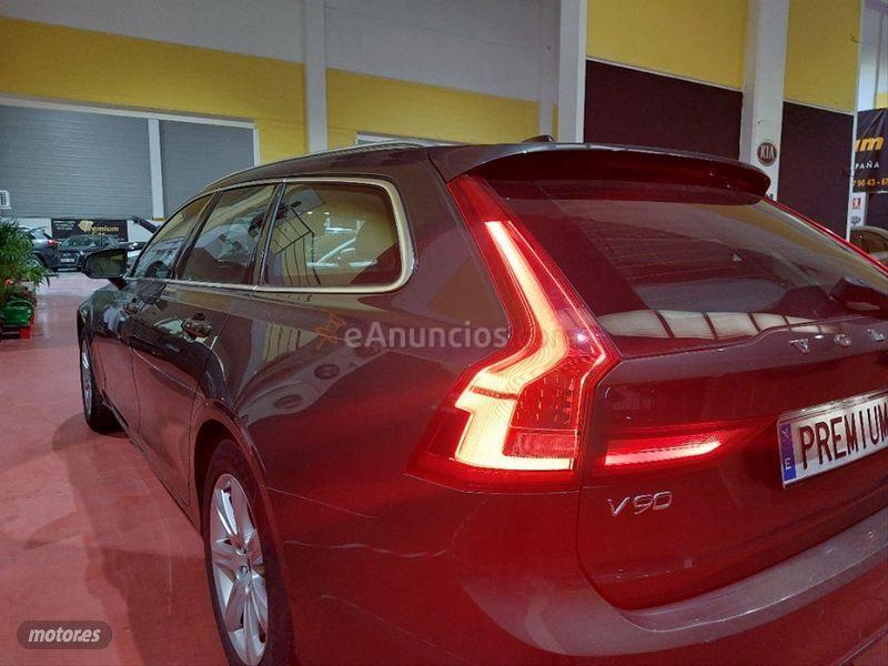 Volvo V 90 2.0 D3 Momentum Auto de 2018 con 99.000 Km por 25.490 EUR. en Madrid
