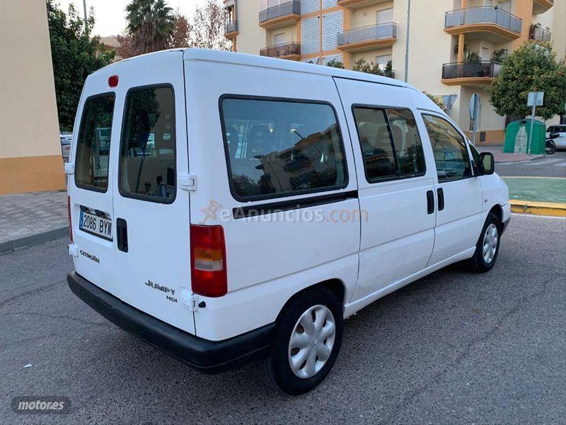 Citroen Jumpy JUMPY 1.9 D COMBI CONFORT 8PL. de 2002 con 234.138 Km por 2.999 EUR. en Sevilla