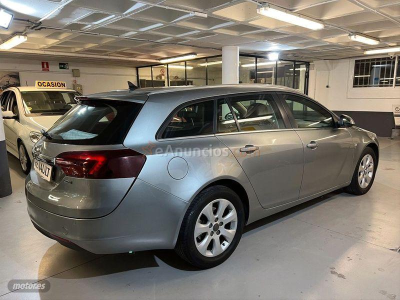 Opel Insignia ST 2.0 CDTI 130 CV Selective Auto de 2015 con 231.000 Km por 9.490 EUR. en Madrid